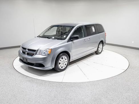 Used 2017 Dodge Grand Caravan SE w/ Power Window Group FWD image 34
