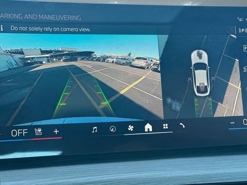 Used 2025 BMW i4 eDrive40 w/ Premium Package RWD image 24