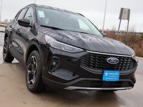 New 2026 Ford Escape Platinum w/ Equipment Group 601A image 6