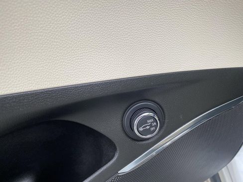 Certified 2023 Buick Enclave Essence AWD/4WD image 18