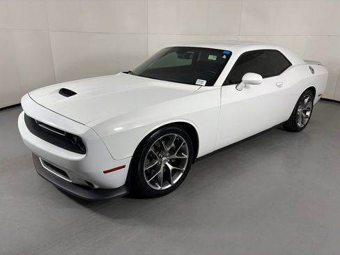 Used 2022 Dodge Challenger GT RWD image 7