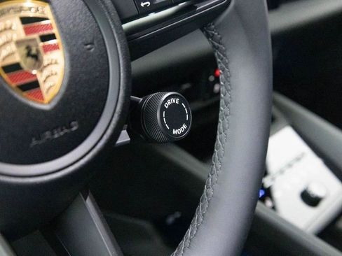 New 2025 Porsche Macan Electric image 66