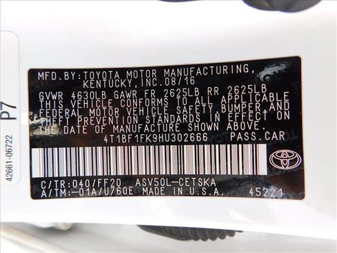 Used 2017 Toyota Camry SE image 15