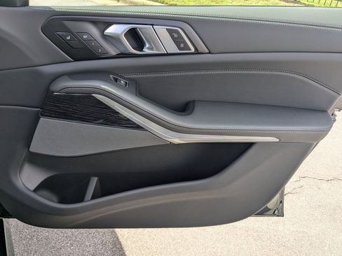 New 2026 BMW X5 xDrive40i w/ M Sport Package image 36