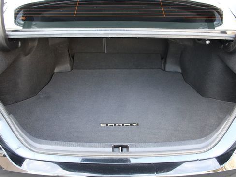 Used 2021 Toyota Camry XLE image 31