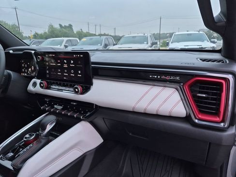 New 2026 GMC Canyon AT4X AWD/4WD image 45