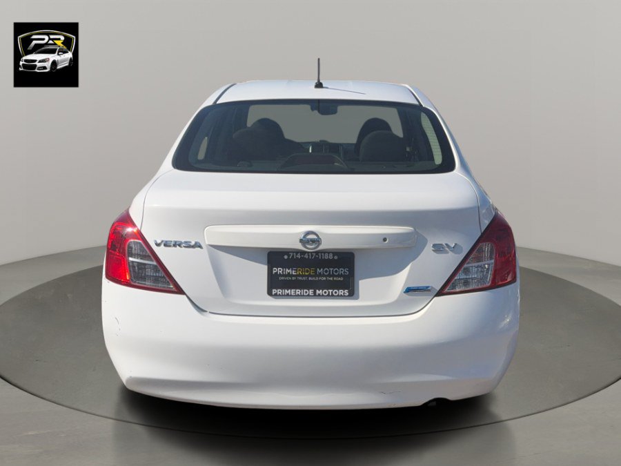 Used 2012 Nissan Versa SV FWD image 4