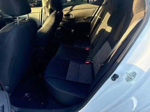 Used 2023 Nissan Sentra SR w/ Electronics Package FWD image 5