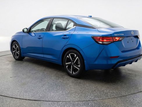 Used 2025 Nissan Sentra SV image 5