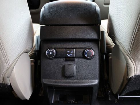 Used 2019 Ford Explorer XLT w/ Equipment Group 201A image 27