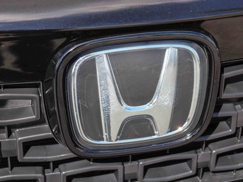 Certified 2021 Honda Passport Touring image 4