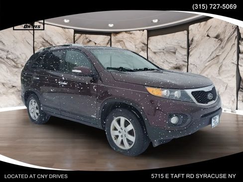 Used 2013 Kia Sorento LX w/ Convenience Pkg AWD/4WD image 3