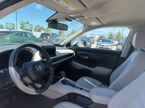 Used 2024 Honda HR-V LX image 4