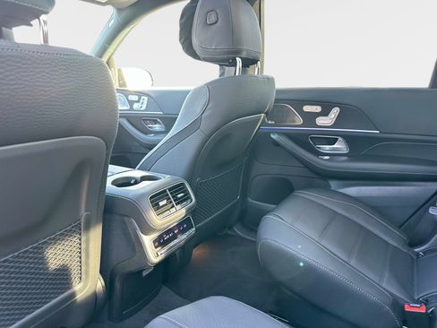 New 2026 Mercedes-Benz GLS 450 450 4MATIC SUV image 16