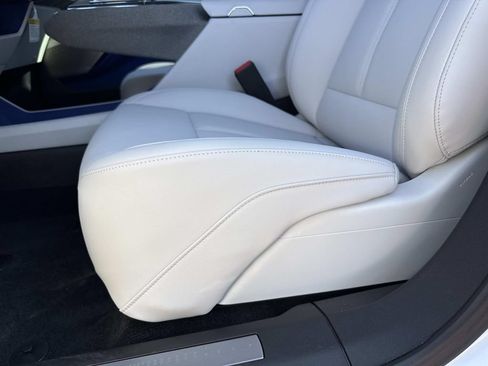 New 2026 Cadillac Optiq Luxury 1 RWD image 20