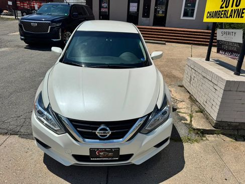Used 2016 Nissan Altima 2.5 S w/ Power Driver Seat Package FWD image 7