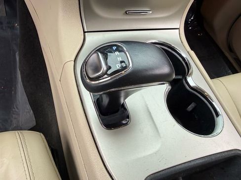 Used 2015 Jeep Grand Cherokee Limited image 27