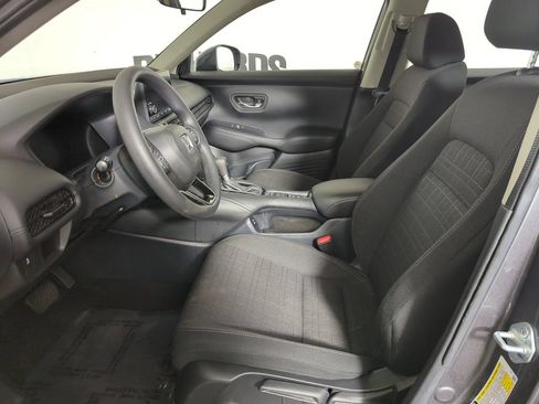 Certified 2025 Honda HR-V LX image 8