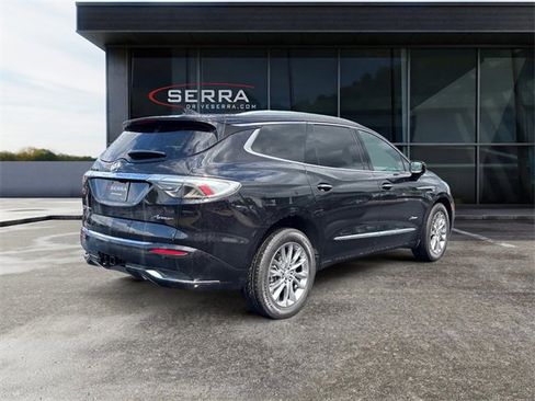 Used 2023 Buick Enclave Avenir w/ Avenir Technology Package image 5
