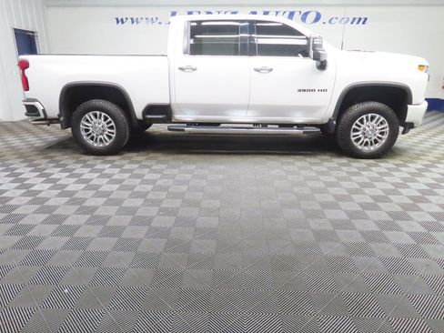 Used 2020 Chevrolet Silverado 3500 High Country w/ LPO, Dark Essentials Package AWD/4WD image 2
