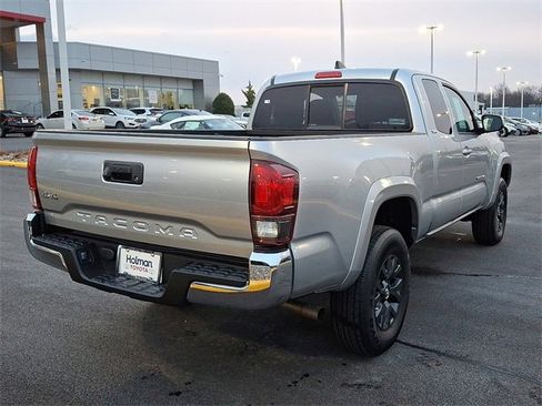 Certified 2023 Toyota Tacoma SR5 image 7