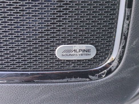 Certified 2024 Jeep Compass Limited w/ Sun and Sound Group image 31