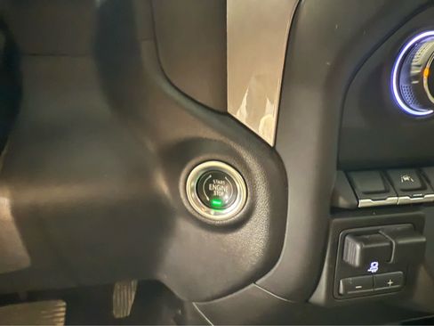 Used 2023 Chevrolet Silverado 1500 Custom AWD/4WD image 12