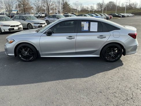 Used 2025 Honda Civic Sport image 9