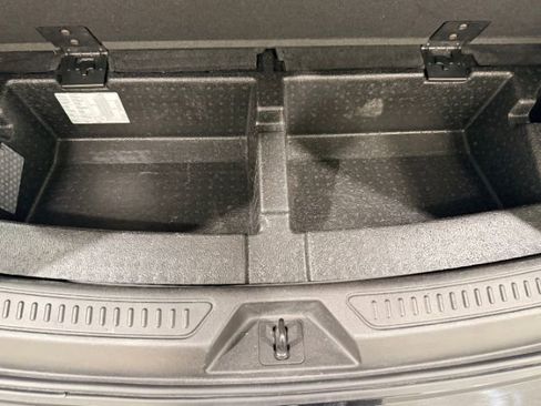 Used 2018 GMC Acadia Denali w/ Technology Package image 23