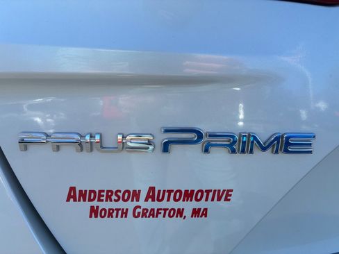 Used 2022 Toyota Prius Prime Limited image 33