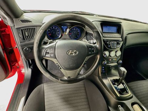 Used 2013 Hyundai Genesis 2.0T RWD image 11