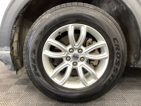 Used 2020 Ford Explorer 4WD w/ Class III Trailer Tow Package image 3