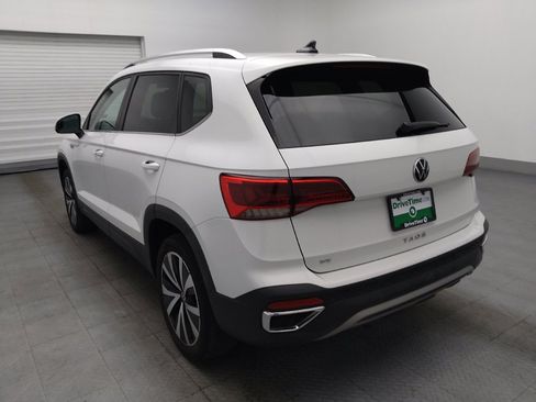 Used 2023 Volkswagen Taos SE FWD image 5