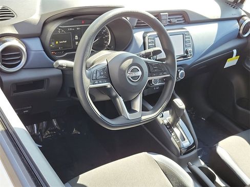 New 2025 Nissan Versa SV w/ Trunk Package image 4