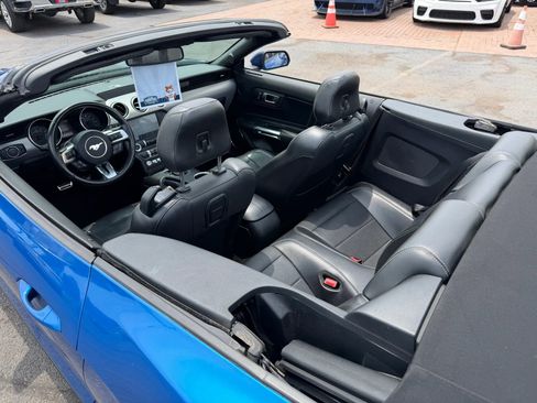 Used 2020 Ford Mustang Premium RWD image 6