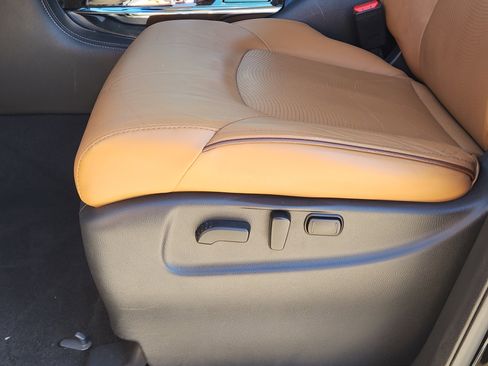 Used 2016 INFINITI QX80 2WD image 31