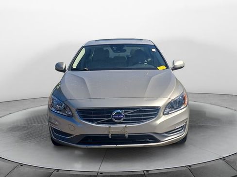 Used 2018 Volvo S60 T5 Inscription image 8