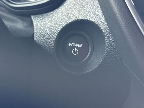 Used 2025 Toyota Corolla Cross AWD Hybrid image 17
