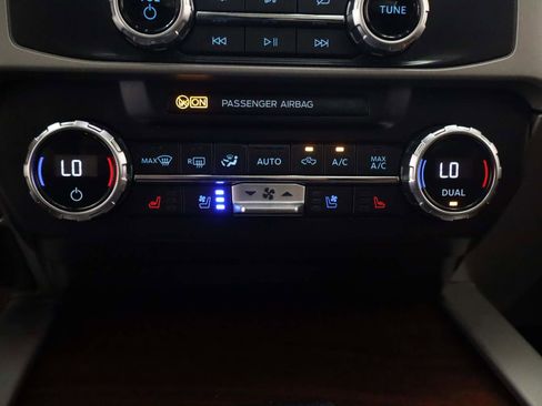 Used 2022 Ford F350 King Ranch w/ King Ranch Ultimate Package image 11