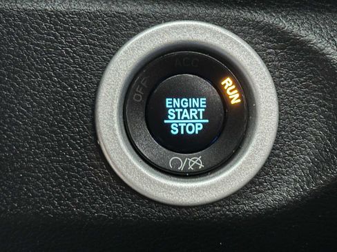 Used 2017 RAM 2500 Laramie AWD/4WD image 21