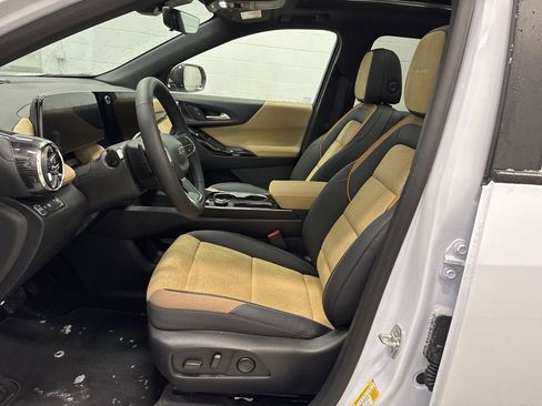 New 2026 Chevrolet Equinox ACTIV w/ Convenience Package III FWD image 9