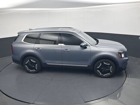 Used 2023 Kia Telluride S w/ S Sunroof Package FWD image 33
