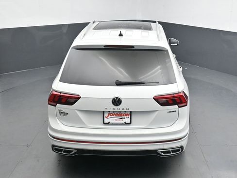 Used 2024 Volkswagen Tiguan SEL R-Line image 31