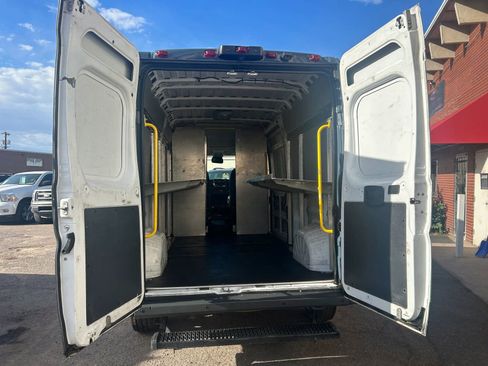 Used 2018 RAM ProMaster 2500 image 19