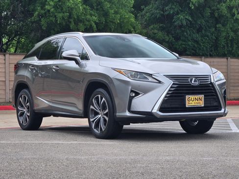 Used 2017 Lexus RX 350 FWD image 2