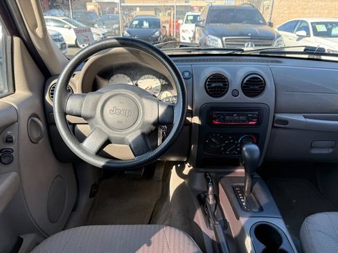 Used 2004 Jeep Liberty Sport w/ PWR Convenience Group image 17
