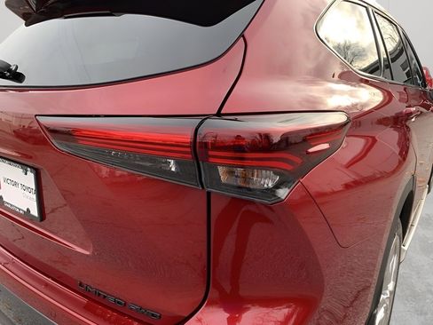 New 2026 Toyota Highlander Limited image 29