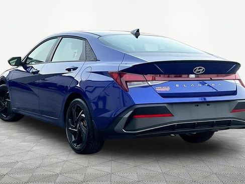 Certified 2026 Hyundai Elantra Sport FWD image 3