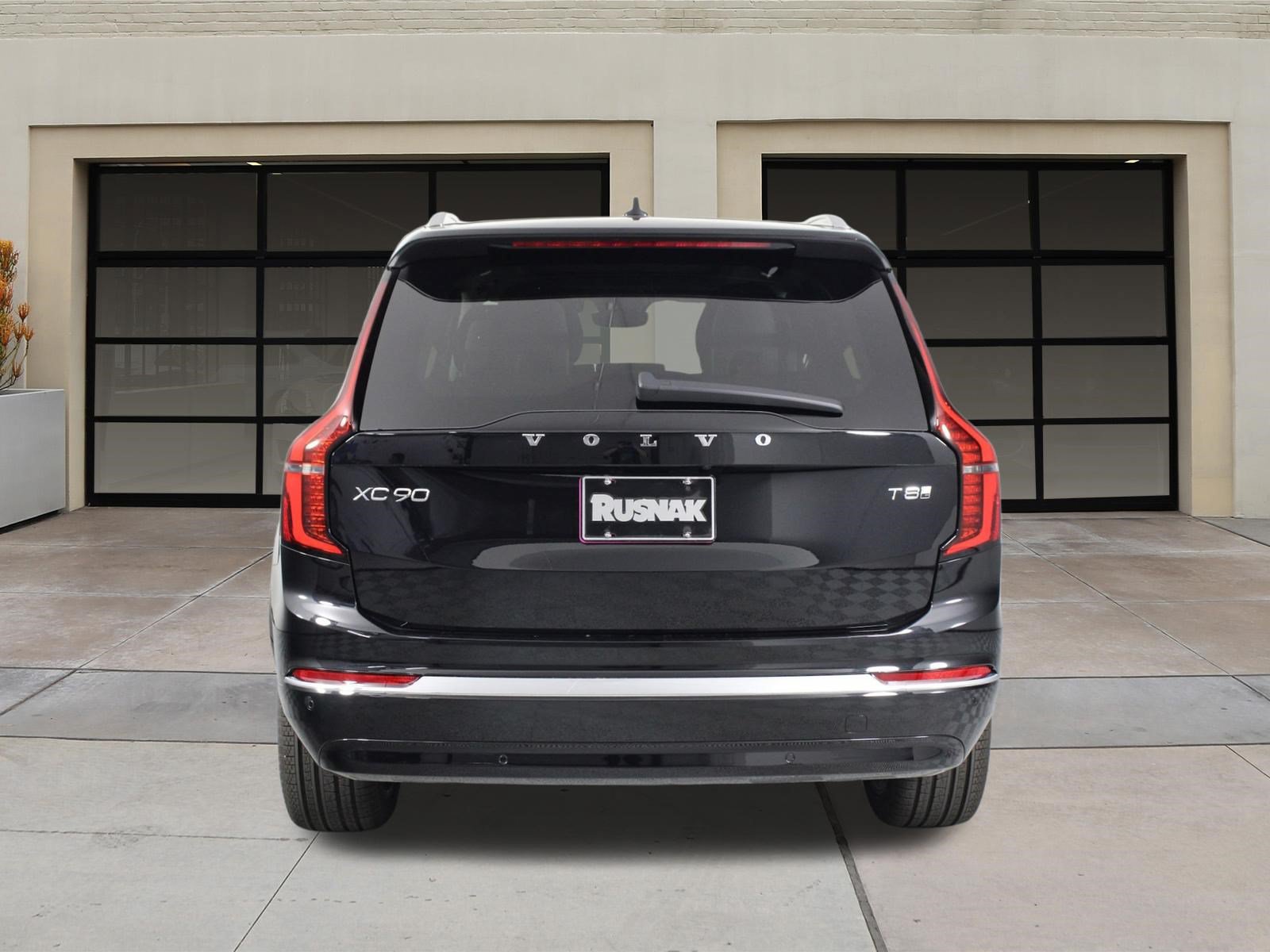 New 2026 Volvo XC90 T8 Plus AWD/4WD image 4