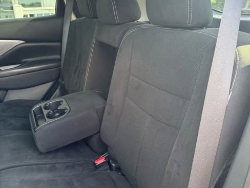 Used 2019 Nissan Murano SV image 30